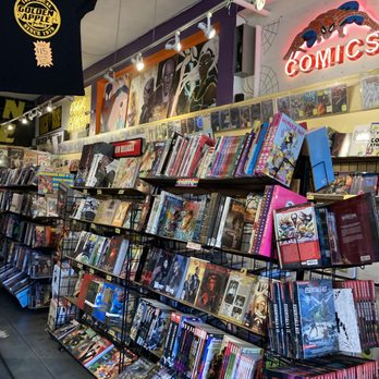 Golden Apple Comics Image 2